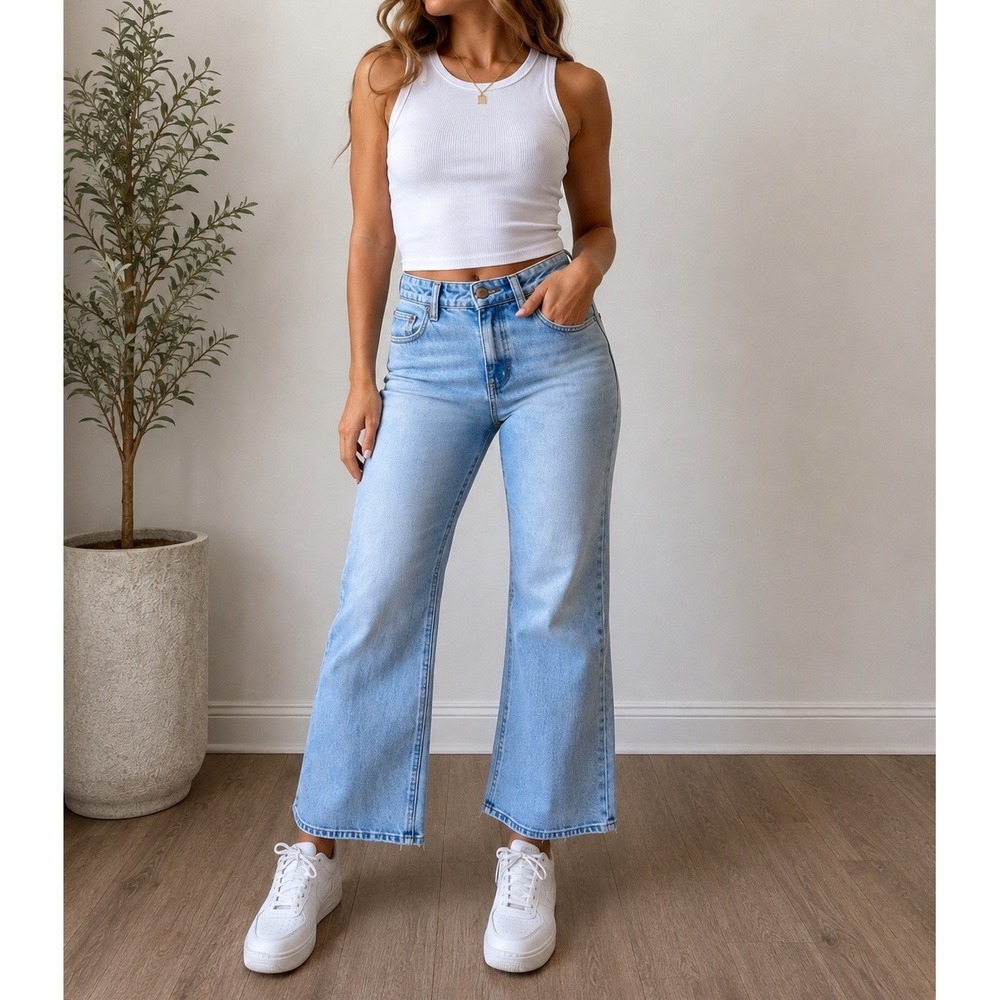 Rolla’s Eastcoast Crop Flare Jeans 28 Light Wash High Rise Denim READ